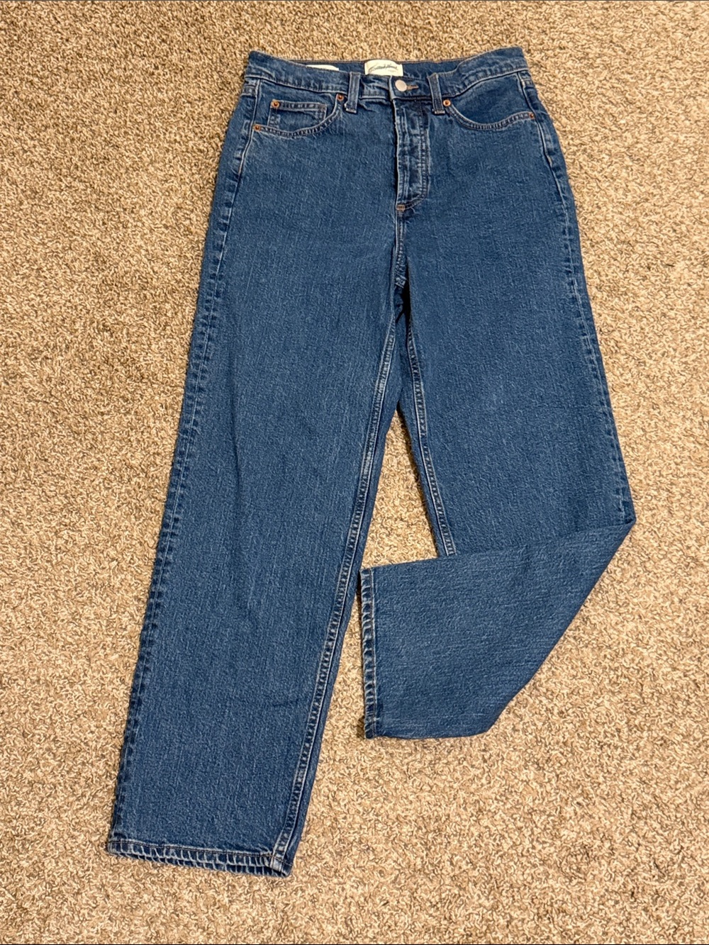 Universal Thread Highest Straight Denim Women's Straight-Leg Jeans in Dark Blue